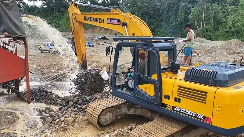 Гусеничный экскаватор ZG220