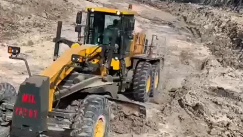 Автогрейдер PY350T
