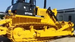 Гусеничный бульдозер YD255