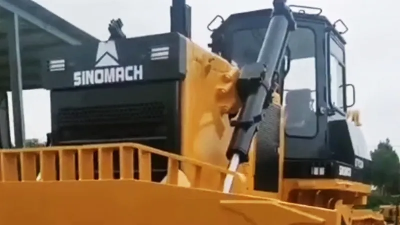 Гусеничный бульдозер YD320