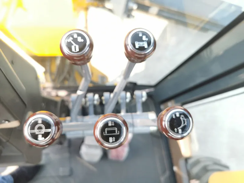 Автогрейдер PY240H