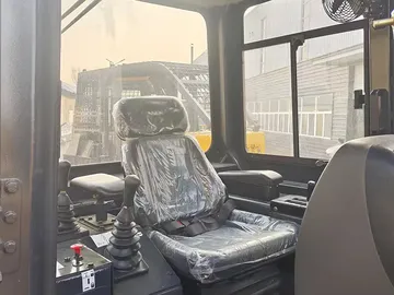 Гусеничный бульдозер YD160